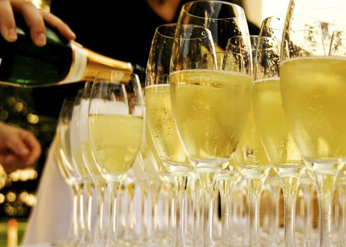 酒饮料灌装设备解决方案